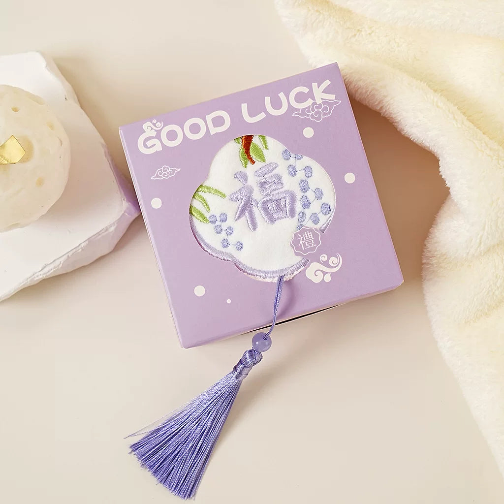 Personalized Embroidered Hanging Towel – Coral Fleece Cartoon Flower, Fast-Drying with Custom Logo, Ideal for Home & Restaurant
